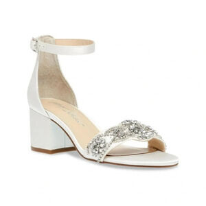 NIB Betsey Johnson Women’s Mel Rhinestone Ivory Block Heel Pumps size 8